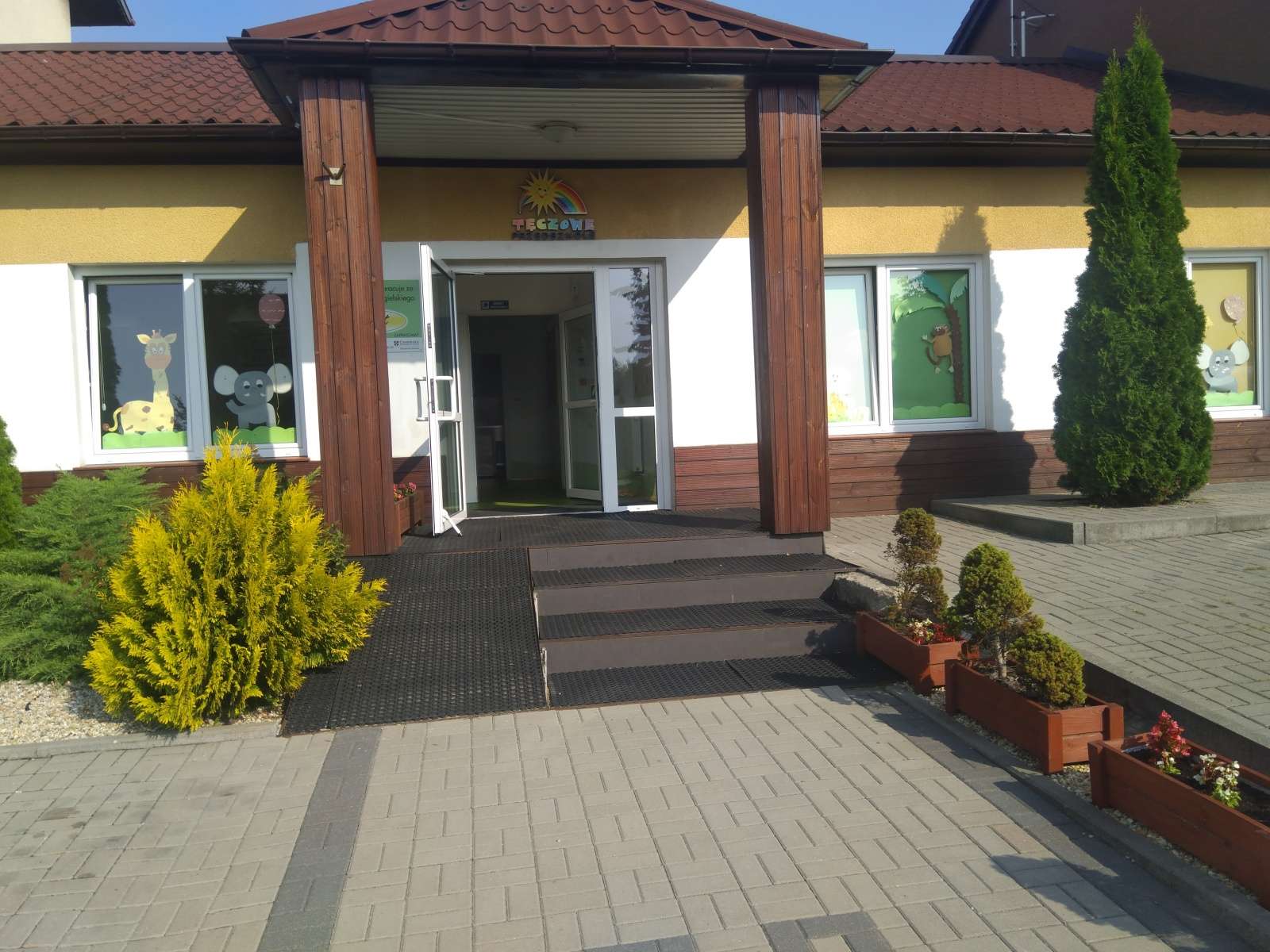 Dzieci w przyjaznej atmosferze w Tęczowym Przedszkolu